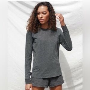 Lunya | Restore Base Long Sleeve‎ Crew Tee in Mercurial Grey Heather Sz L